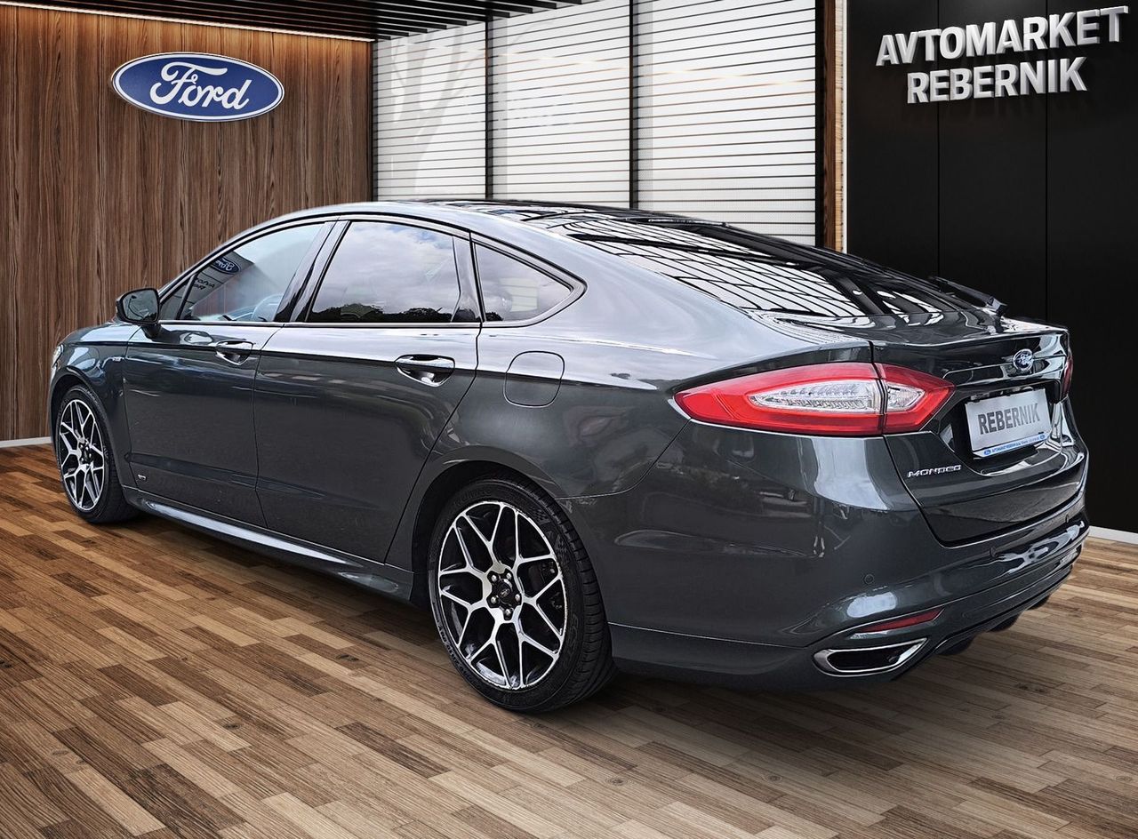 Zunanja slika - Ford Mondeo - 2.0TDCi ST LINE180PS-AWD-1.LAST.-LED-PANO-5 VRATNI - 7