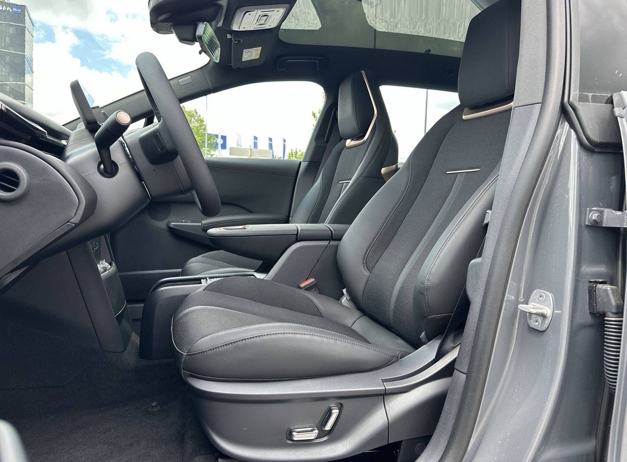 Zunanja slika - Zeekr X - Core - 9