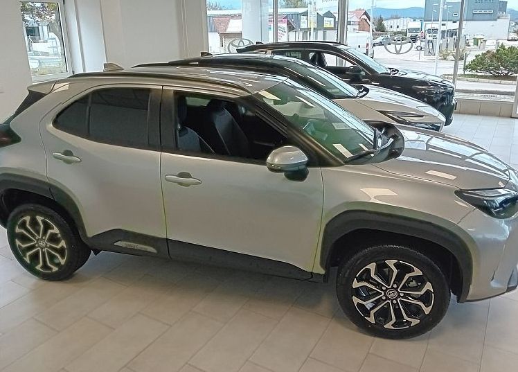 Zunanja slika - Toyota Yaris Cross - 1.5 VVT-i hibrid Sport 85kW - 3