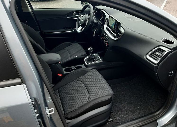 Zunanja slika - KIA Ceed - 1.0 T-GDi LX Champion+ ISG. M T 74 kW - 10