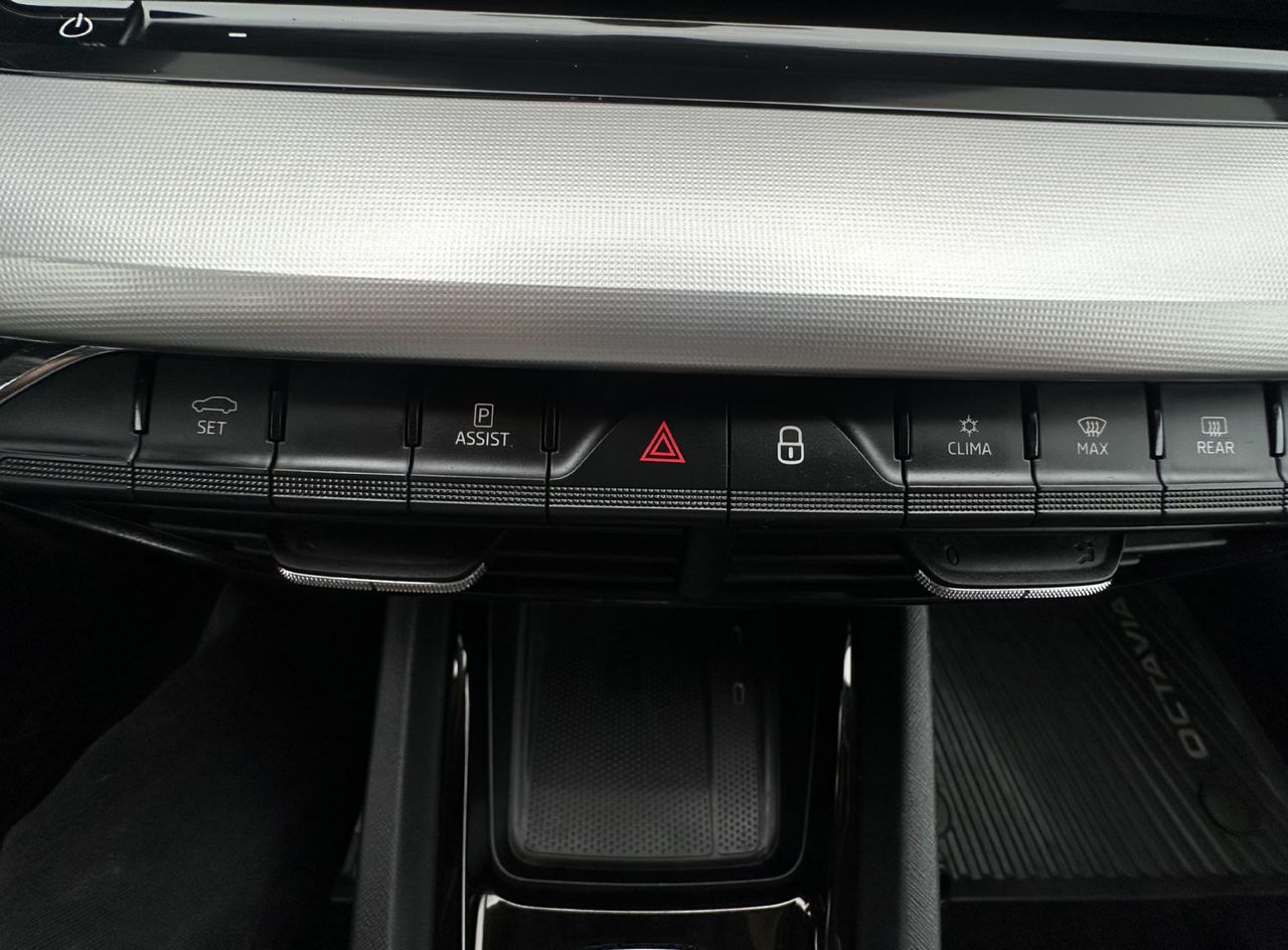 Zunanja slika - Škoda Octavia - 2.0 TDI Clever 110 kW.NEMŠKA.LED.KLJUK.NAVI.108000 - 11