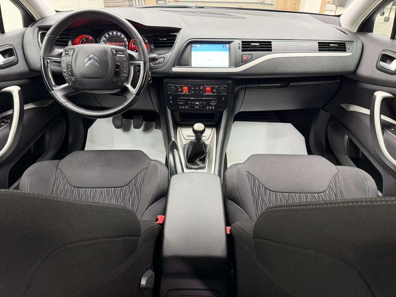 Zunanja slika - Citroën C5 Tourer - 2.0 HDI III - 6