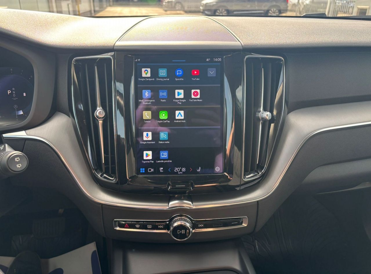 Zunanja slika - Volvo XC60 - B4P Momentum PRO AT FWD KAMERA-GRETJE.SED.-DAB+ - 15