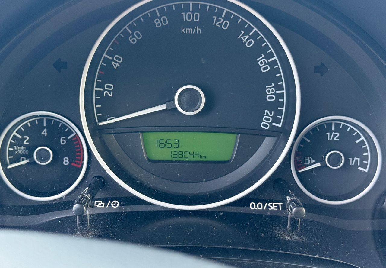 Zunanja slika - Škoda Citigo - 1.0i 5V Klima Alu platišča LED Sport BREZ POLOGA - 9