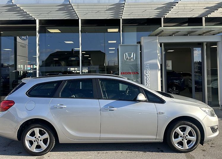 Zunanja slika - Opel Astra - 1.6 CDTI 81KW S S ENJOY ST - 4