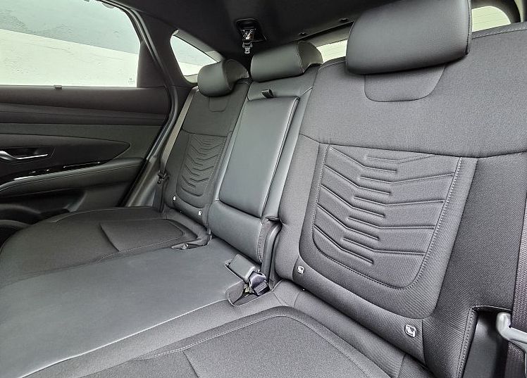 Zunanja slika - Hyundai Tucson - 1.6 T-GDI HEV Impression Radar -1.000€ GOTOVINA - 8