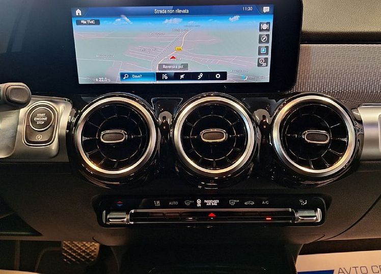 Zunanja slika - Mercedes-Benz GLB-Razred - GLB 2.0D-KAMERA-VELIKA NAVI-PDC-USNJE-KOT N - 12