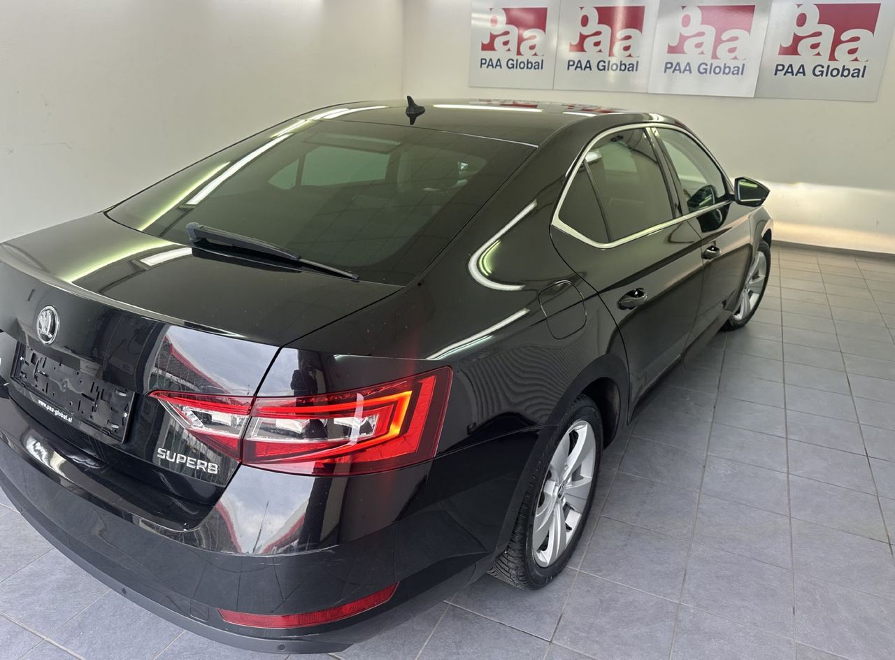 Zunanja slika - Škoda Superb - 2.0 TDI Active DSG.LIMO.KAMERA.NAVI.SAMO 85.000 KM - 1