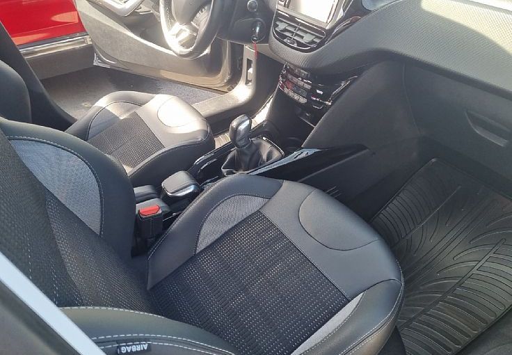 Zunanja slika - Peugeot 2008 - 1.2 110 S S ALL GRIP ALLURE  1. LASTNIK. SERVISNA - 8