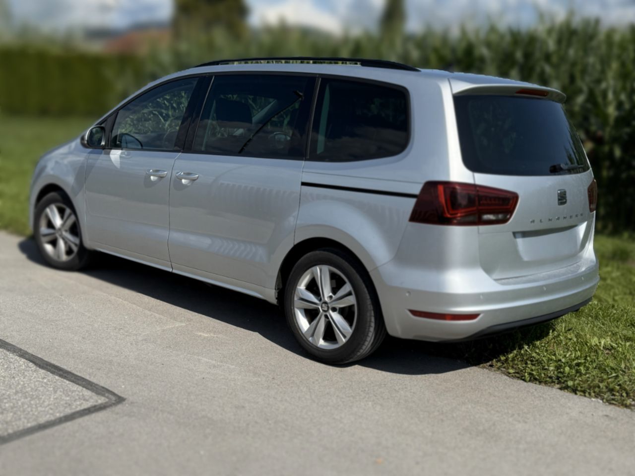 Zunanja slika - Seat Alhambra - 2,0 TDI Ecomotive Style Advanced - 1