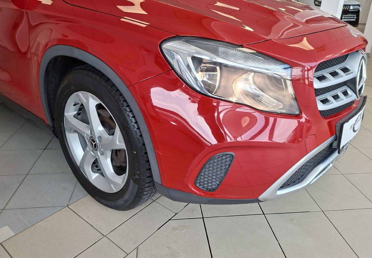 Zunanja slika - Mercedes-Benz GLA-Razred - GLA 180 URBAN - 17