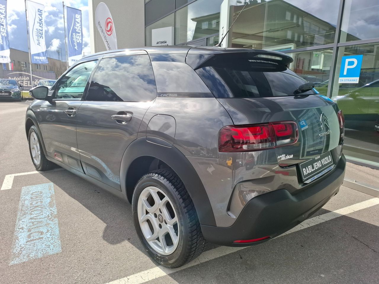 Zunanja slika - Citroën C4 - 1.2 PureTech 110 SLOVENSKI + POTRJENA KNJIGA - 10