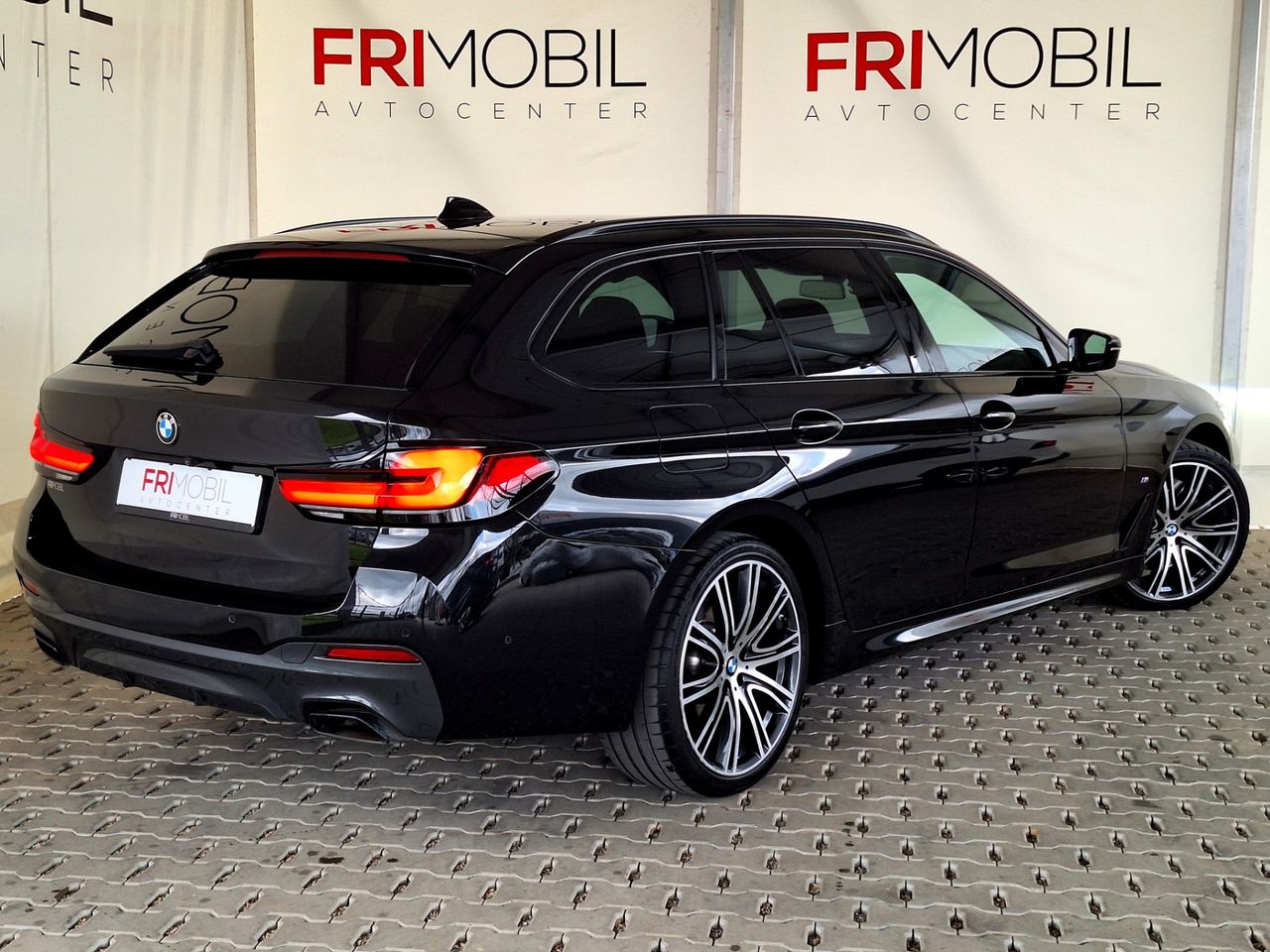 Zunanja slika - BMW Serija 5 - 530d xDrive Touring Avt. - 5