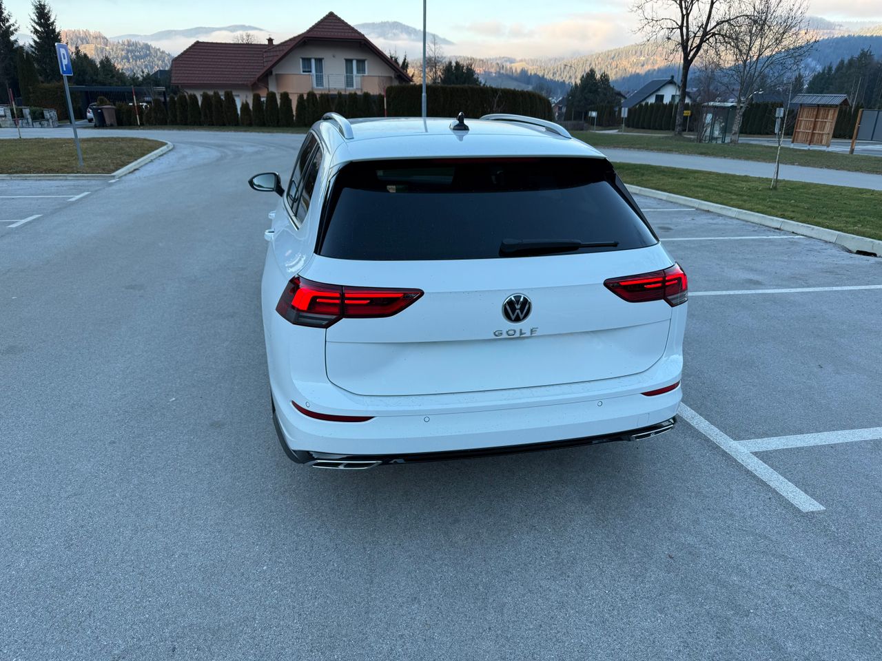 Zunanja slika - VW - Golf Variant 1,5 TSI R-Line - 6