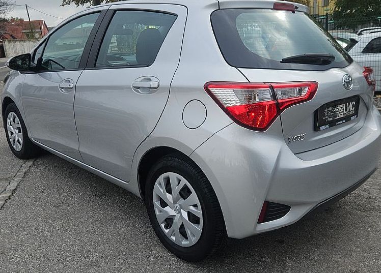 Zunanja slika - Toyota Yaris - 1.0 VVT-i 72ls °2-LASTNIK° °SAMO 31.000 km° - 7