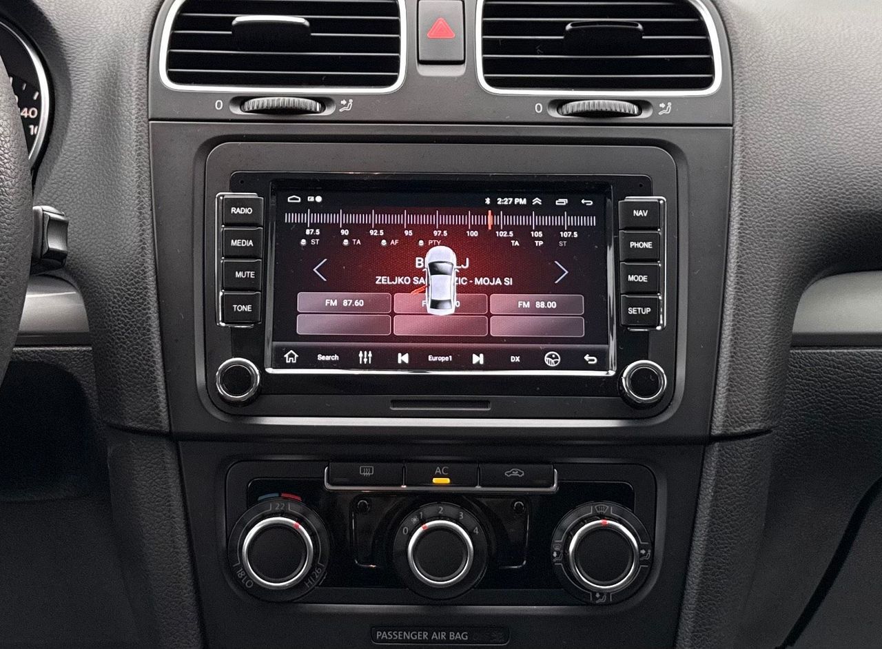 Zunanja slika - VW Golf - 1.6 TDI DPF Trendline 66  90  REDNO SERVIS... - 14