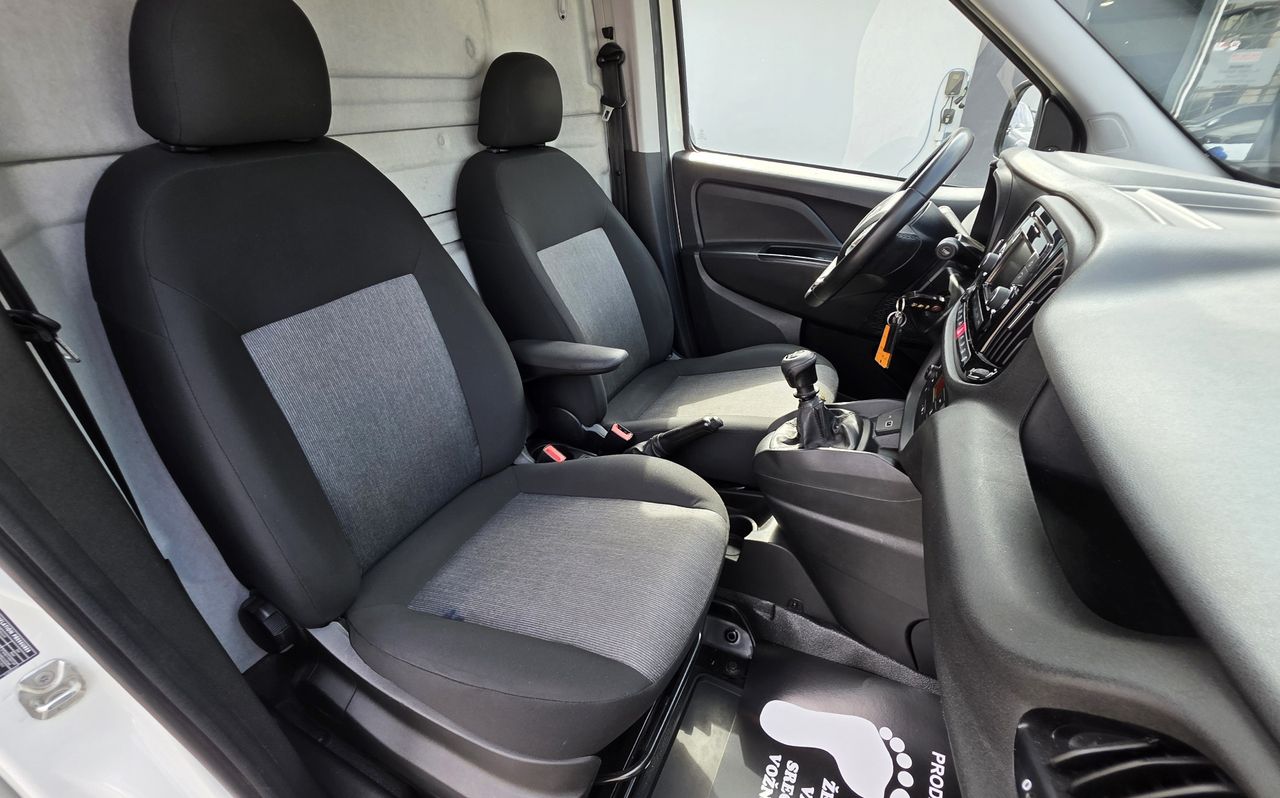 Zunanja slika - Fiat Doblo - 1,6 Multijet 16V Eas yN1 TEMP KAMERA KLJUKA NAVI KLIMA - 14