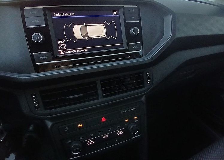 Zunanja slika - VW T-Cross - 1.0 TSI Life  95  samo 59500 kilometrov AKCIJA - 8