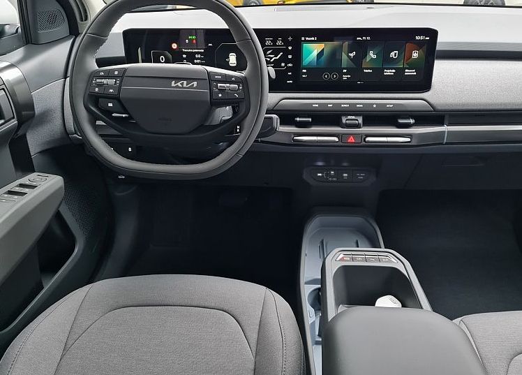 Zunanja slika - KIA EV3 - 58.3 kWh baterija. 150 kW Star - 7