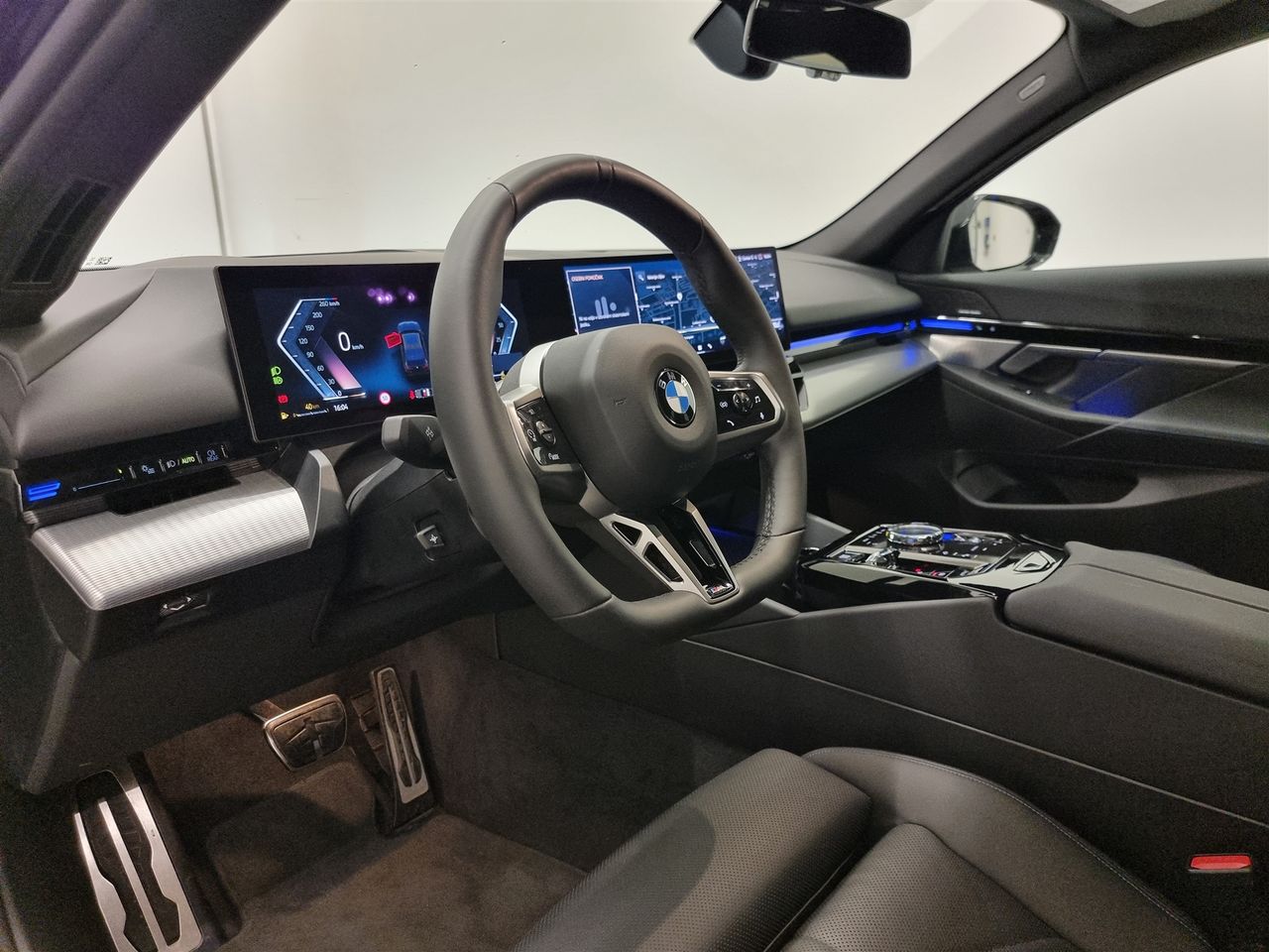 Zunanja slika - BMW Serija 5 - 520d xDrive Limuzina - 6