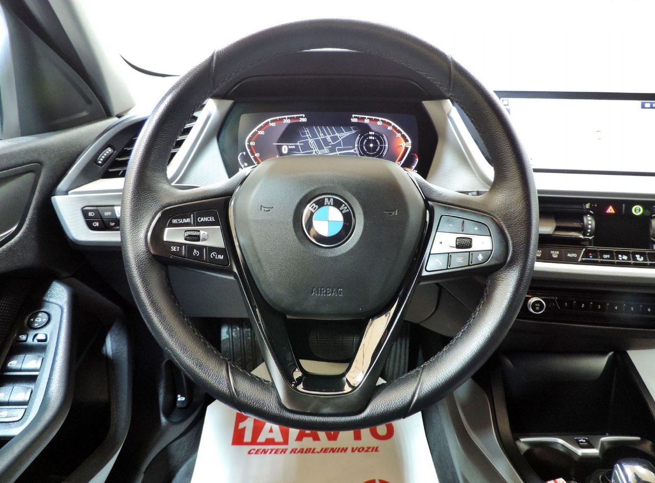 Zunanja slika - BMW Serija 1 - : 116d Avt. LED-KAMERA-NAVI-VIRTUAL-KOT NOV.... - 13