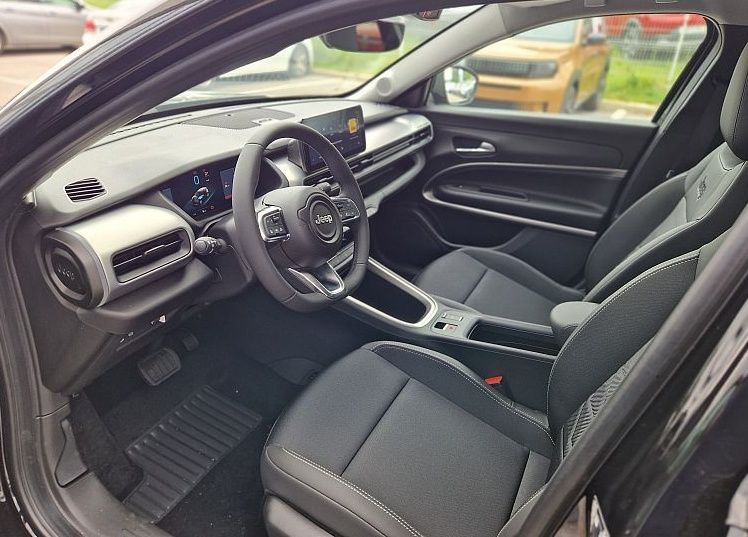 Zunanja slika - Jeep Avenger - Summit 1.2 E-DCT6 MHEV 110 - 9