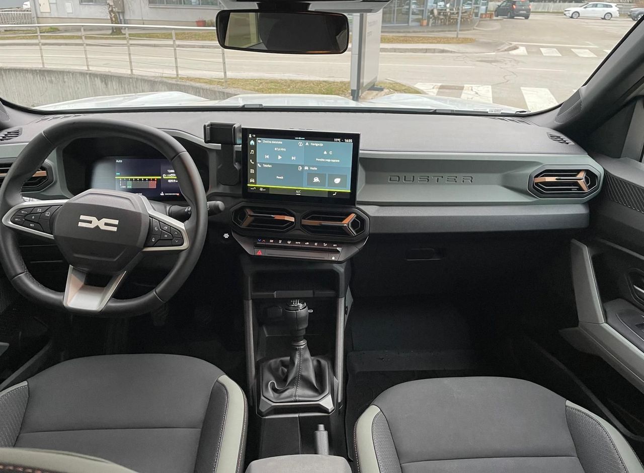 Zunanja slika - Dacia Duster - mild hybrid 130 4x4 Extreme - 12