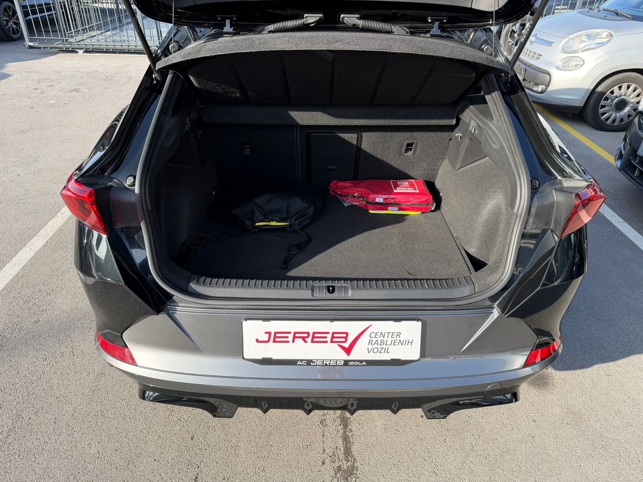 Zunanja slika - Cupra Formentor - 1.4 e-HYBRID 180 kW 245 KM 6-DSG VZ - 13