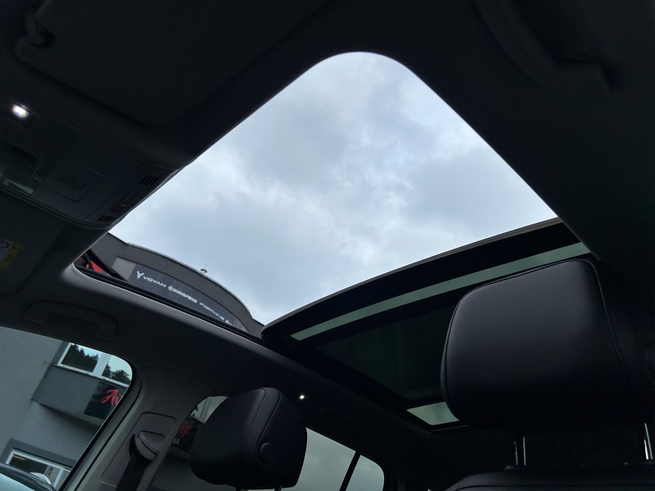 Zunanja slika - VW Touran - 2,0 TDI BMT Family DSG - 17