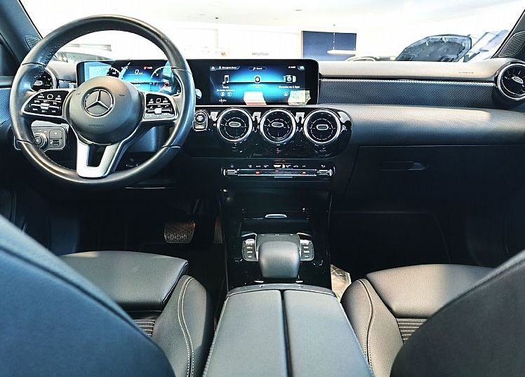 Zunanja slika - Mercedes-Benz A-Razred - A 200 d URBAN-KAMERA-NAVI-DAB-APPLE-OGR.SED.-VIDEO - 7