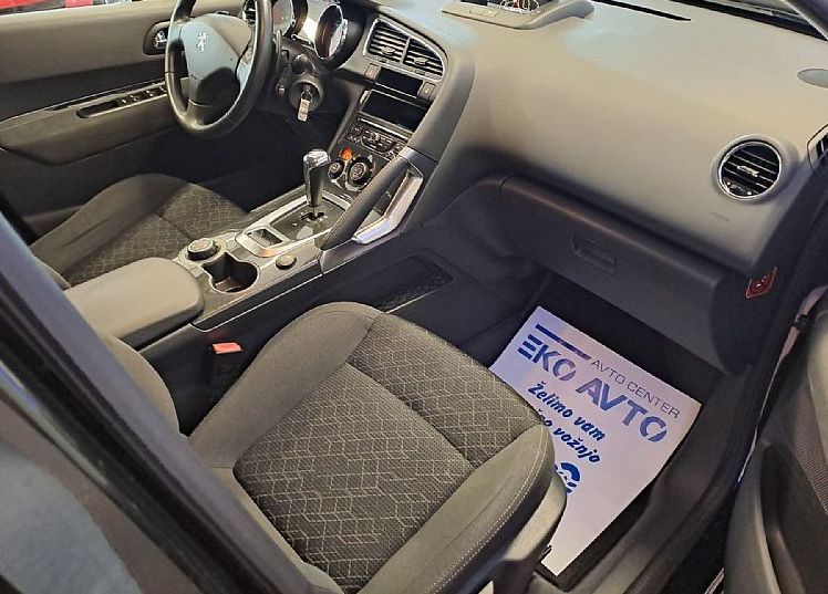 Zunanja slika - Peugeot 3008 - 1.6 e-HDi 115 AVT. KOT NOV-KREDIT BREZ POLOGA... - 6