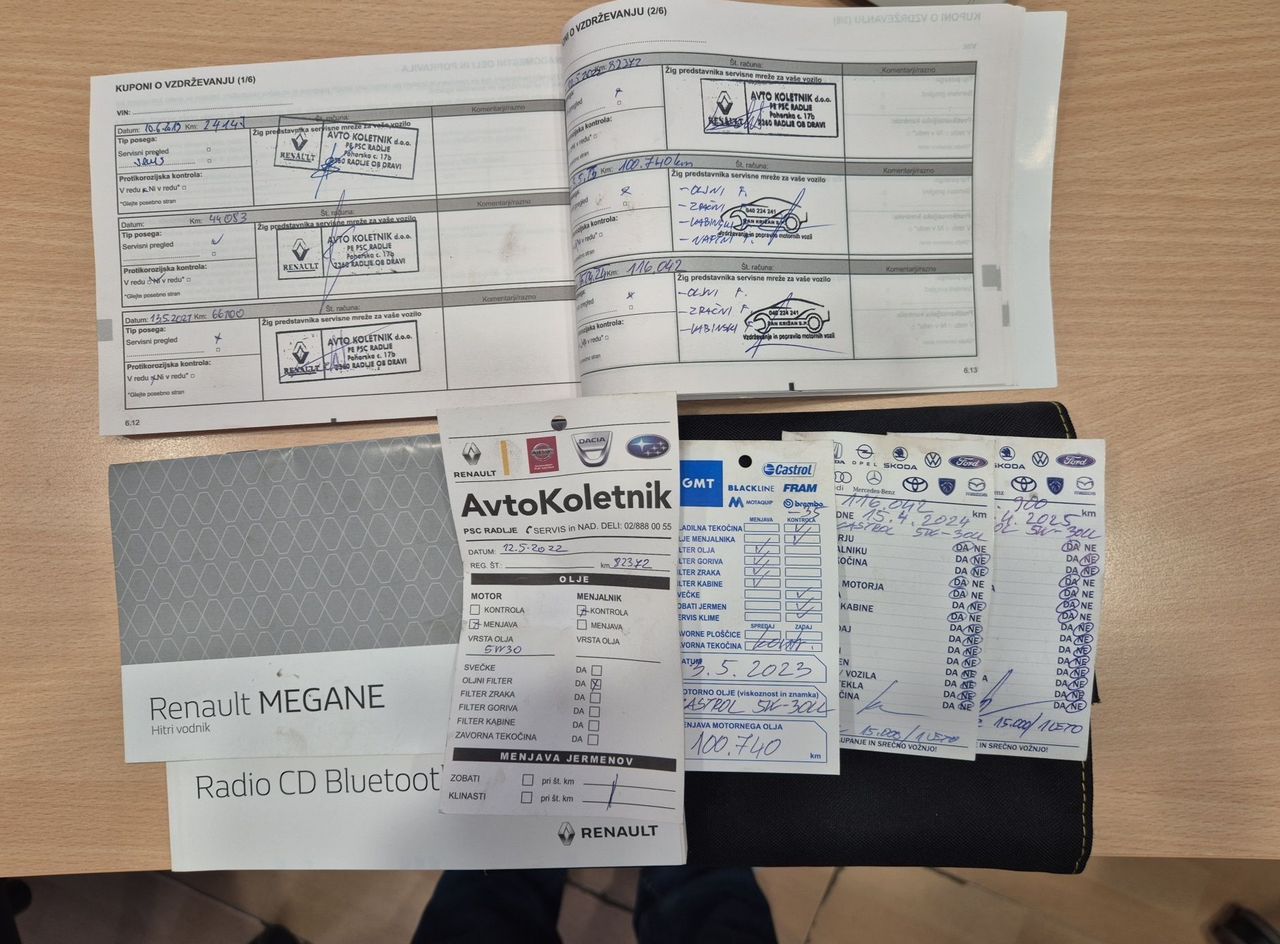 Zunanja slika - Renault Mégane - Megane GRANDTOUR dCi 110 BUSINESS-SLO-1.LAST-SAMO 138TKM - 18