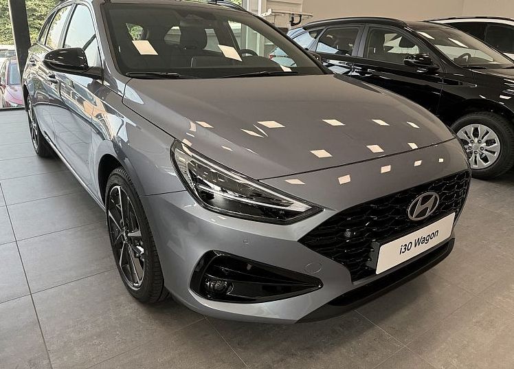 Zunanja slika - Hyundai i30 Wagon - 1.5 T-GDI FL II 140 MHEV PREMIUM SMART WINTER ECM - 3
