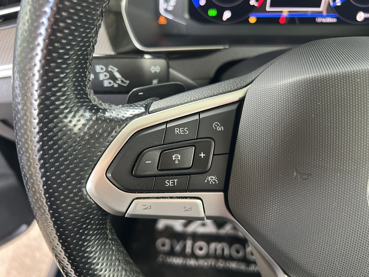 Zunanja slika - VW Passat - 2,0 TDI DSG 4motion - 14