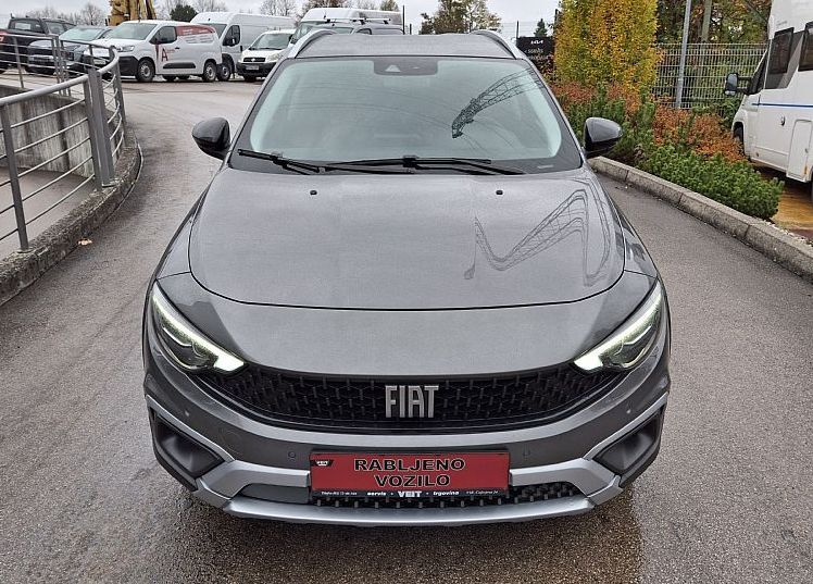 Zunanja slika - Fiat Tipo - 1.0 T3 GSE Cross SLOVENSKO POREKLO - 2