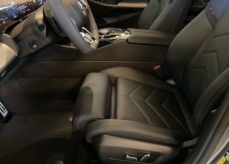 Zunanja slika - BMW i5 - xDrive40  AT - 10