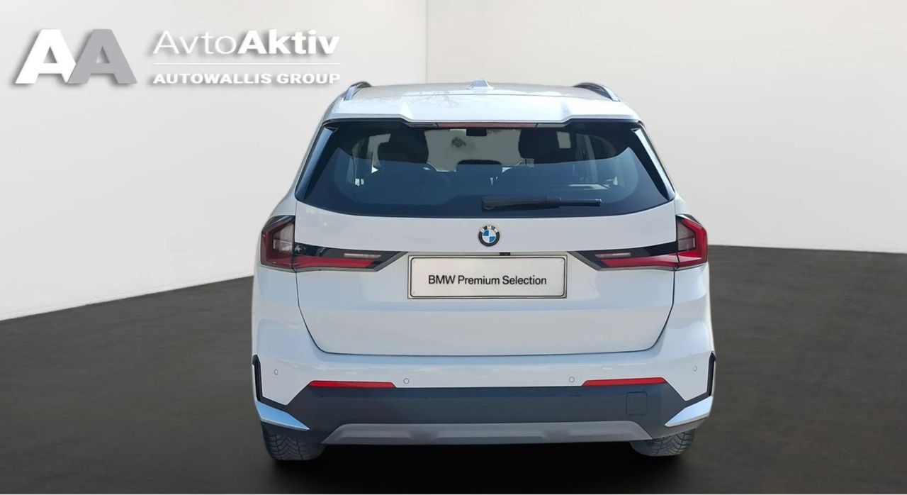 Zunanja slika - BMW X1 - serija :  sDrive18d  AT vl. kljuka, LED - 4