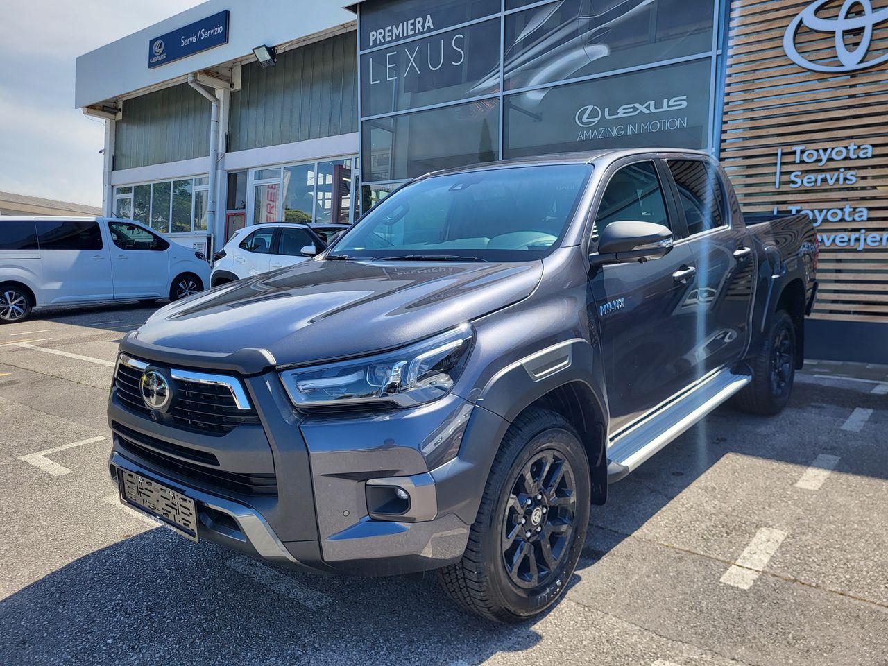 Zunanja slika - Toyota Hilux - 2.8 D-4D Invincible Automatic - 1