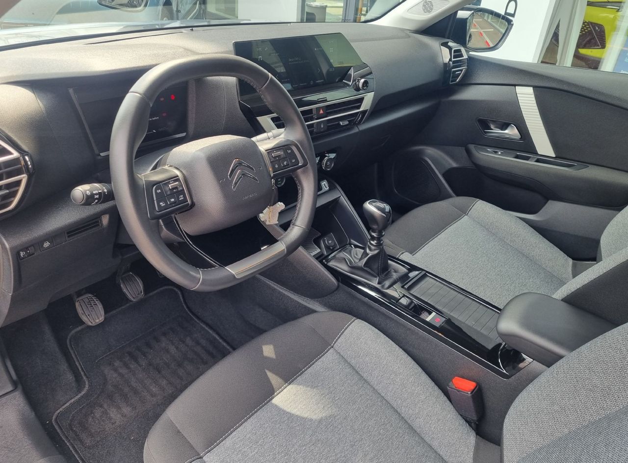 Zunanja slika - Citroën C4 - 1.2 PureTech 100 You  - SAMO 19.857KM - ODLIČEN - 8