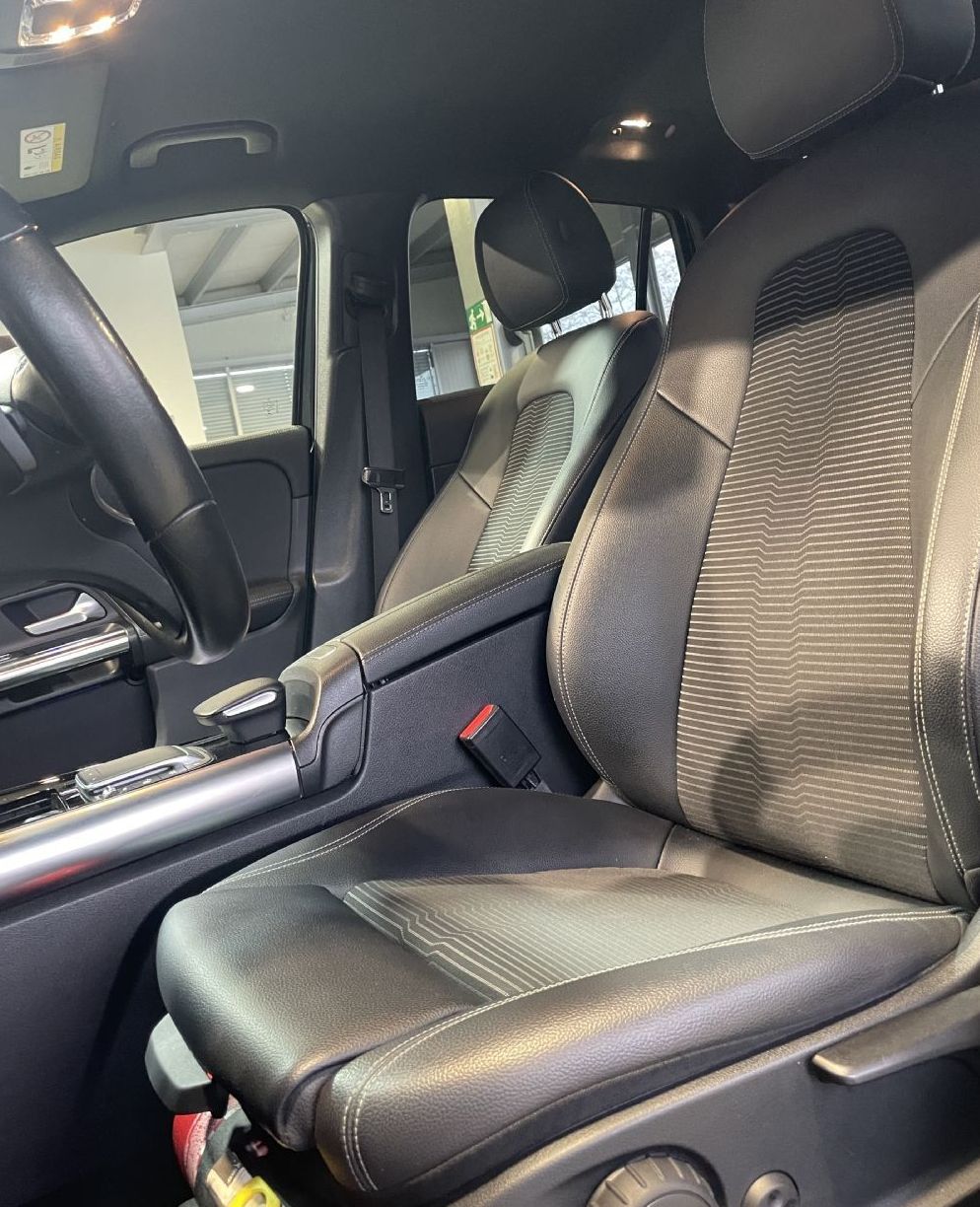 Zunanja slika - Mercedes-Benz EQA - NAVIGACIJA-TEMPOMAT-AMBIENT-GRETJE SEDEŽEV-KAMERA - 9