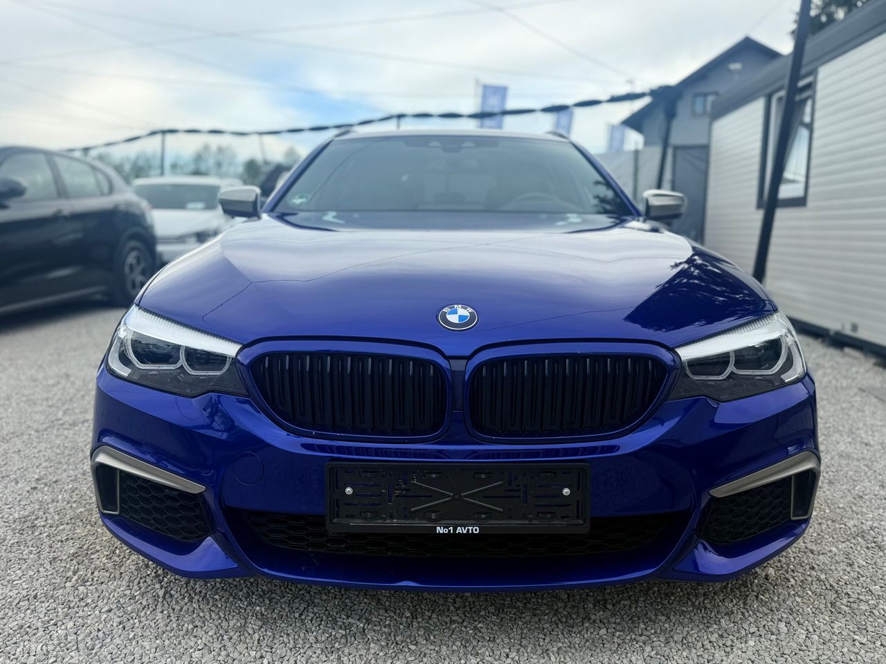 Zunanja slika - BMW Serija 5 - M550d xDrive Avt. - 2