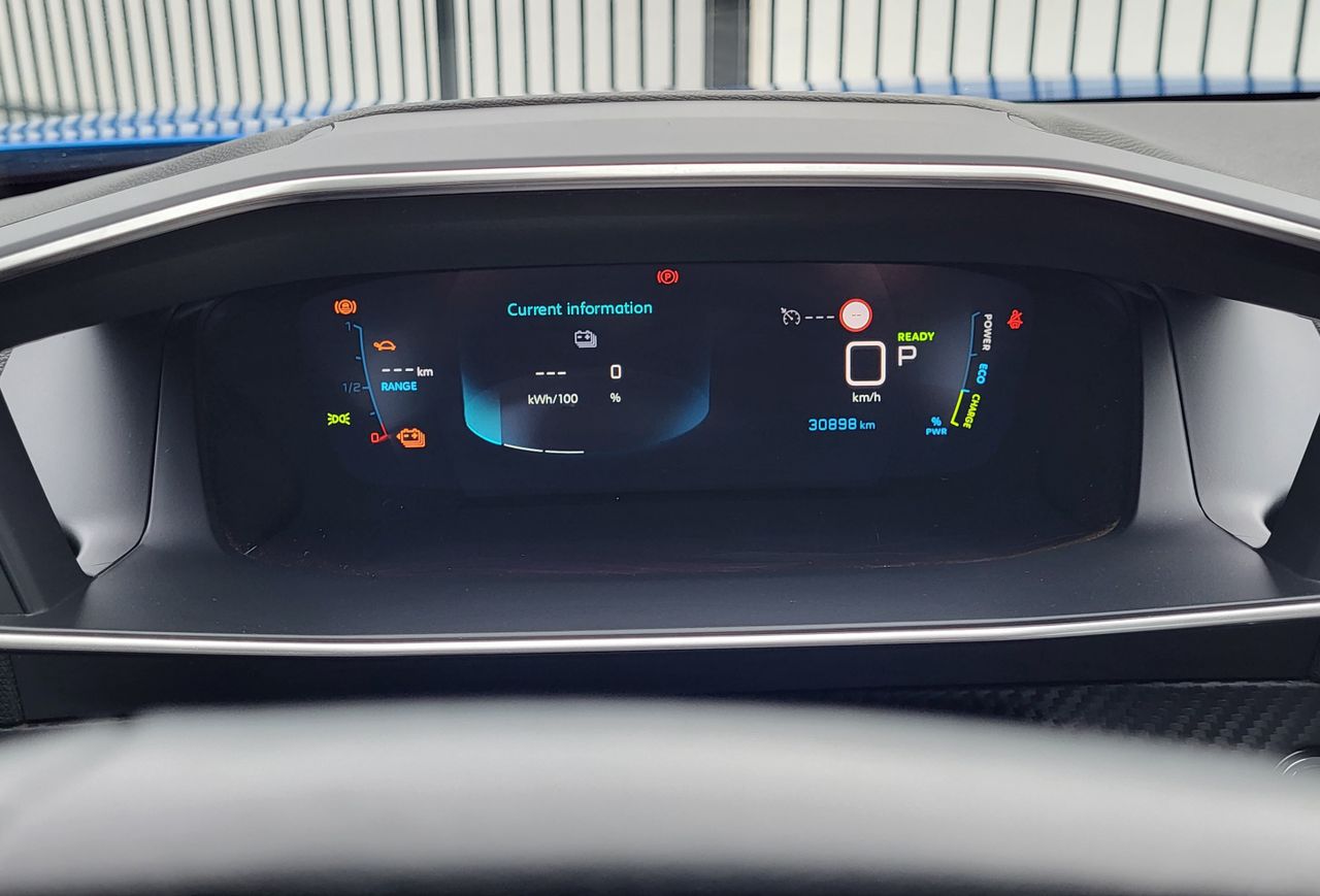 Zunanja slika - Peugeot 2008 - e- Allure - 20