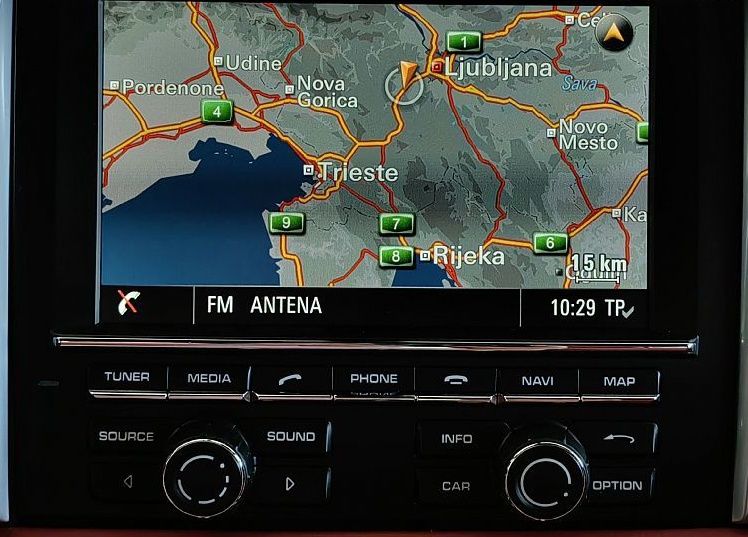 Zunanja slika - Porsche Macan - 3.0d-258KM-2.LASTNIK-SLO-ZRAČNO-MATRIX-PDC-21COL- - 14