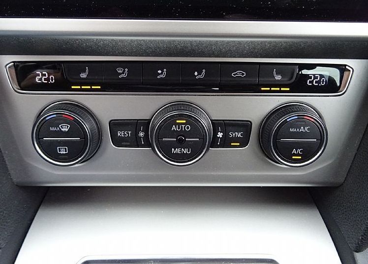 Zunanja slika - VW Passat - Variant 2.0 TDI DSG COMFORTLINE 150KM - 14