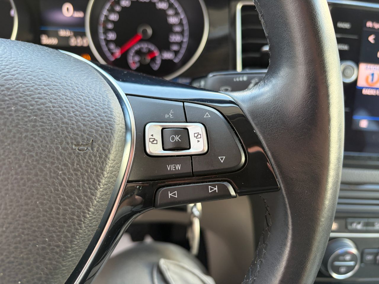 Notranja slika - VW Golf - VW - 21