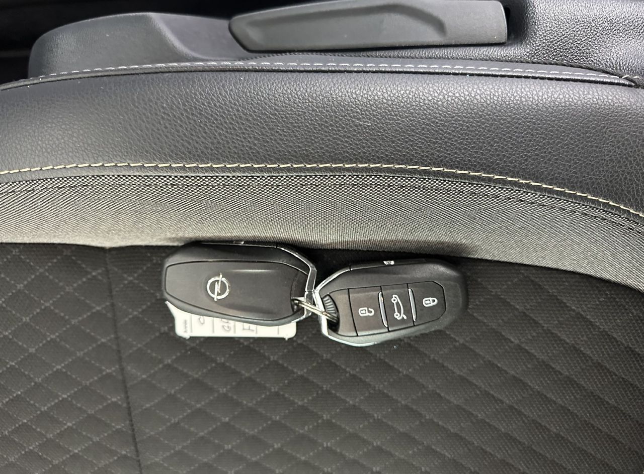 Zunanja slika - Opel Grandland X - Elegance Plug-in-Hybrid 1.6 Turbo 225CV.KAMERA.LED - 19