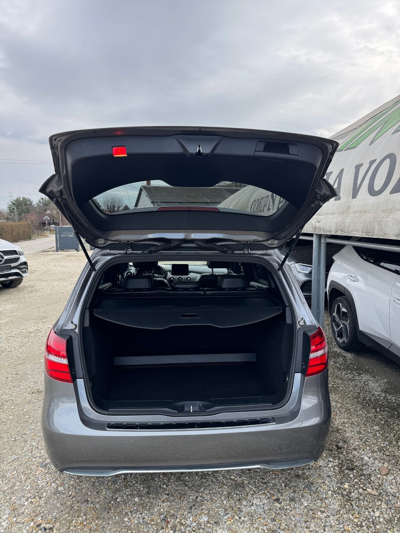 Zunanja slika - Mercedes-Benz B 180 - d Style - 9