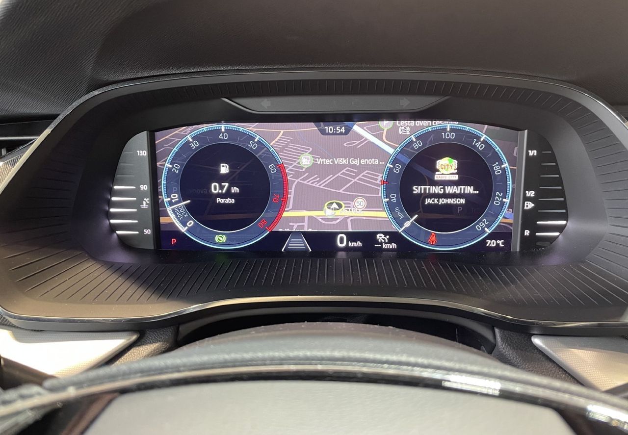 Zunanja slika - Škoda Octavia - 1.LASTNIK-RADAR-VIRTUAL-KEYLESS-NAVIGACIJA-MEMORY - 9