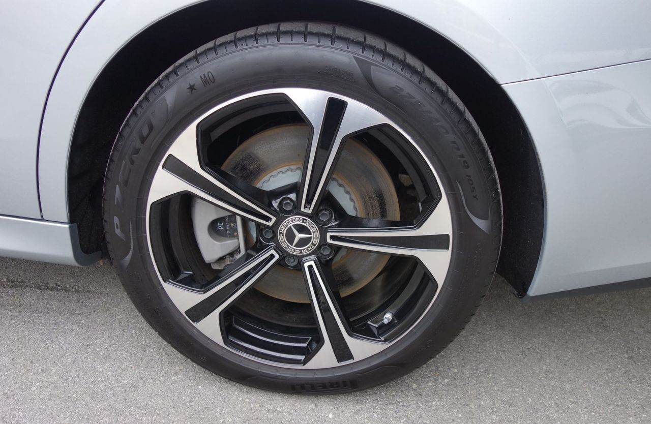 Zunanja slika - Mercedes-Benz E-Razred - E 300 e T  - FIX OM - 4.99 - 6