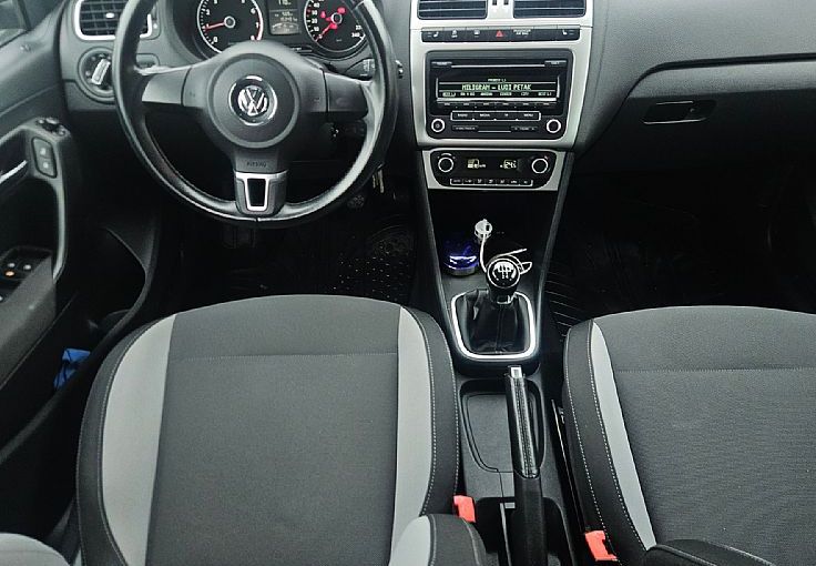 Zunanja slika - VW Polo - 1.2 60ks °LIFE° °TEMPOMAT° °PARK-SENZORJI° - 9